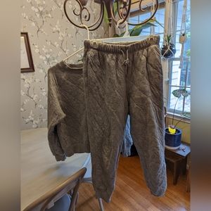Old Navy Quilted Jogger Set